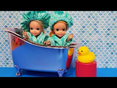 Shower time ! Elsa & Anna toddlers-cleaning-bedtime
