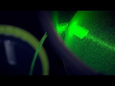 This Brilliant Experiment Shows How Fiber Optic Cables Bend Light -
